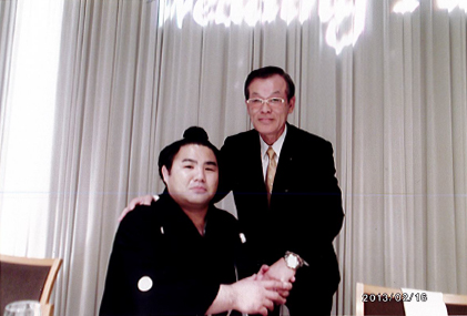 里山関の結婚披露宴にて。白鵬関や奄美大島出身の元ちとせさんも出席されていた。奥様は日大相撲部出身、アジア女子選手権で優勝した方。